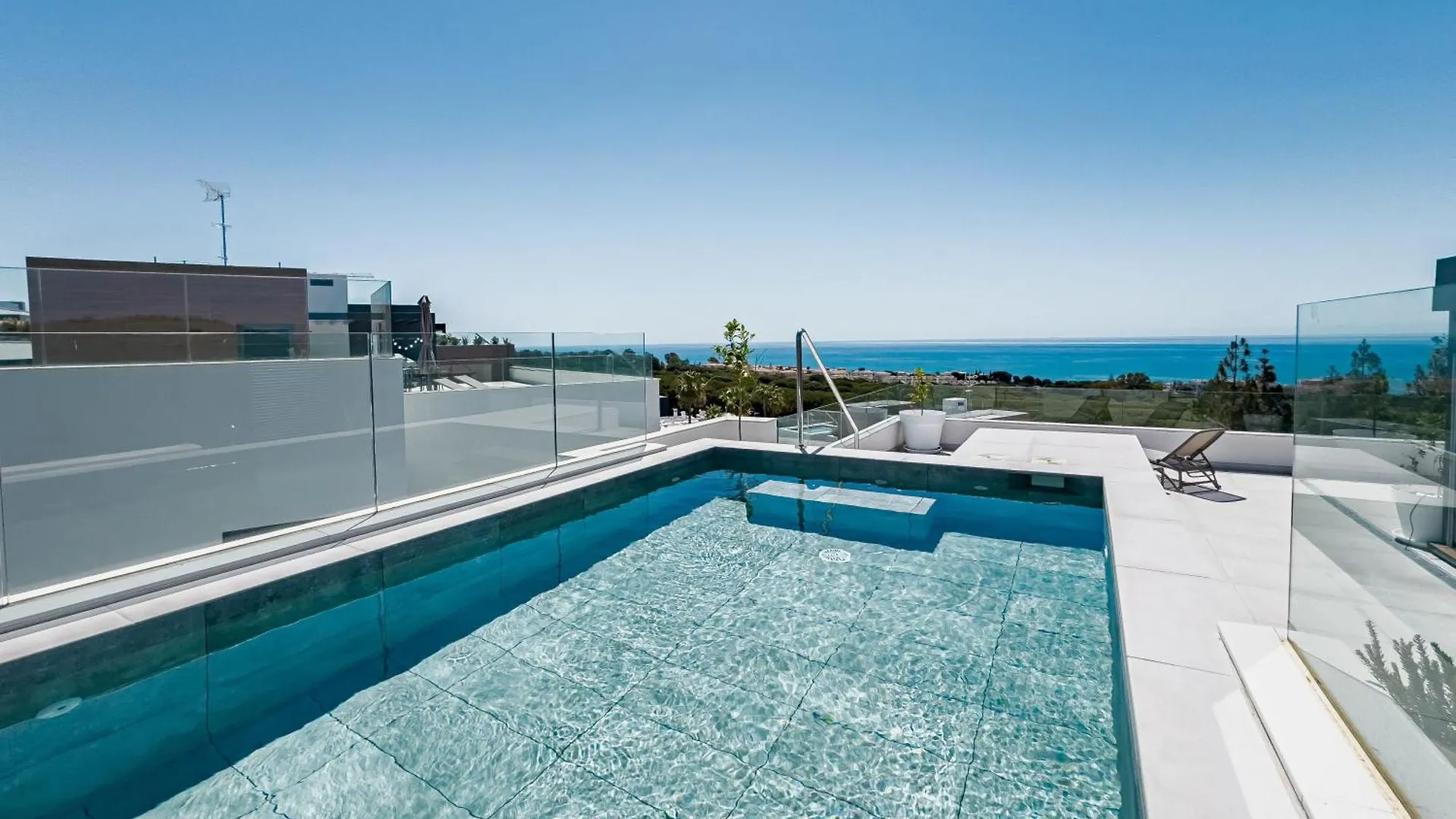 Los Acebos Private Pool Terrace Views Apartment Marbella